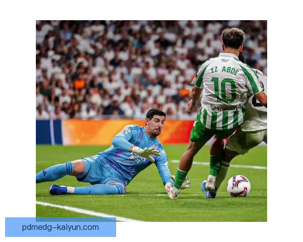 西甲豪门对战备受关注，球队表现势均力敌，赛季竞争愈发激烈。