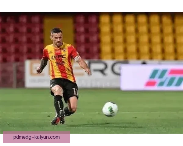 赫尔城反击犀利,近期状态持续回暖,值得关注。 赫尔城反击犀利,近期状态持续回暖,值得关注。